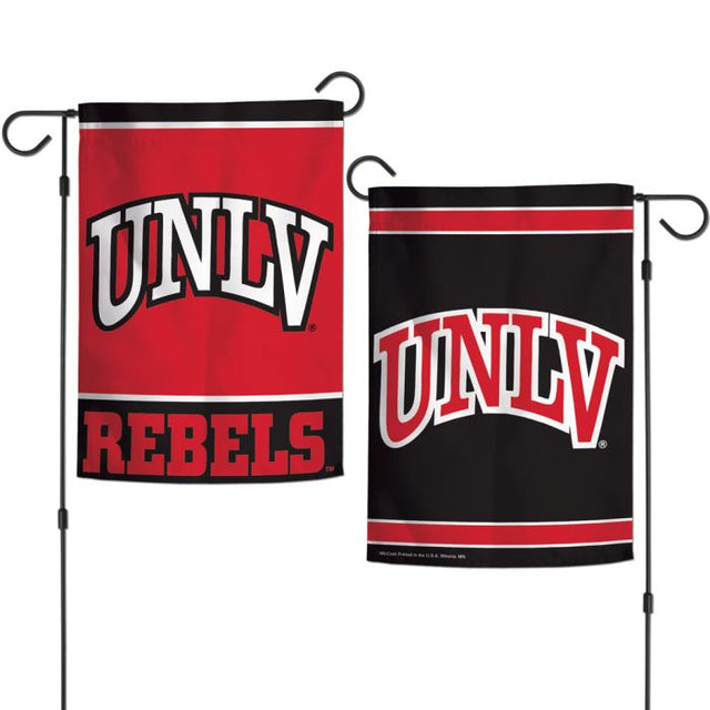 Banderas de jardín de los Rebeldes de la UNLV, de 2 lados, 12,5" x 18"