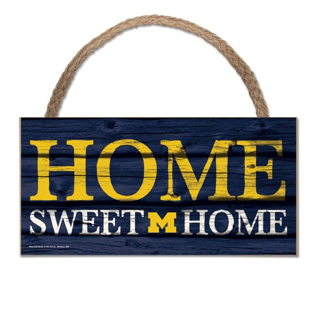 Letrero de madera con cuerda de 5 x 10 pulgadas con la leyenda "HOGAR, DULCE HOGAR" de Michigan Wolverines