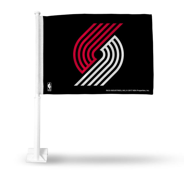 Coche con la bandera de los Portland Trail Blazers