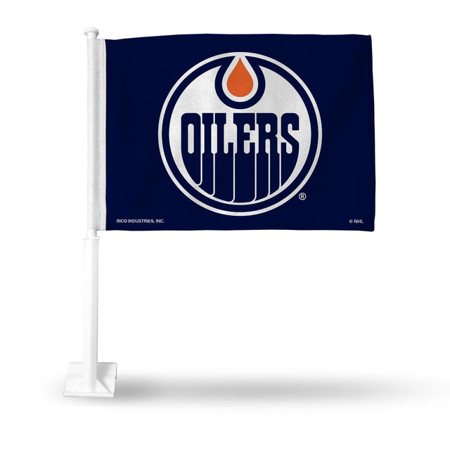 Coche con la bandera de los Edmonton Oilers