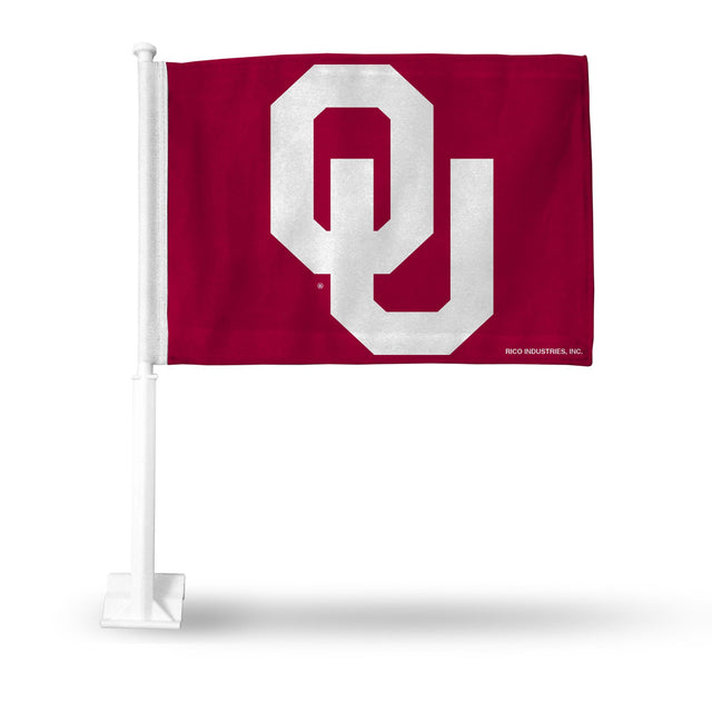 Coche con la bandera de los Sooners de Oklahoma