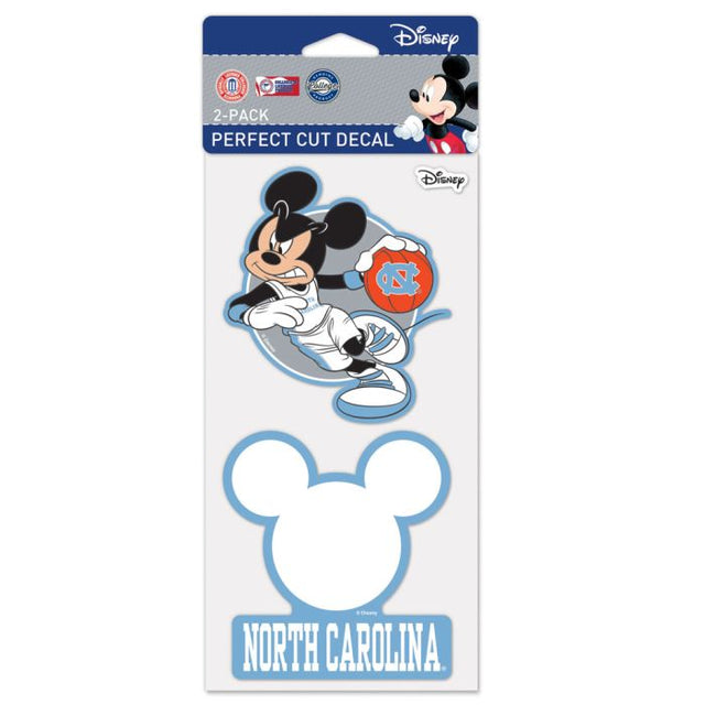 Juego de dos calcomanías de corte perfecto de Mickey Mouse Baloncesto de los Tar Heels de Carolina del Norte/Disney de 4" x 4"