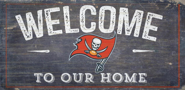 Letrero de madera de los Tampa Bay Buccaneers de 6 x 12 pulgadas con el texto "Bienvenidos a nuestro diseño de hogar"