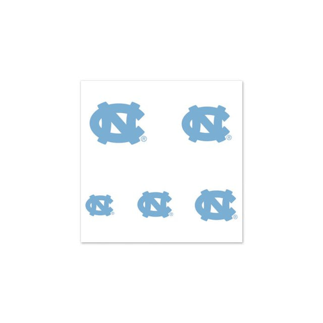 Tatuajes en las uñas de los Tar Heels de Carolina del Norte