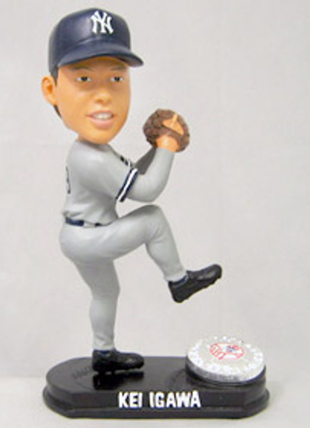 Figura Bobblehead Blatinum de Kei Igawa Forever Collectibles de los Yankees de Nueva York (Road) CO