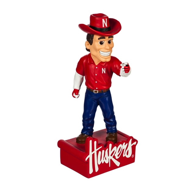 Diseño de mascota de estatua de jardín de los Nebraska Cornhuskers