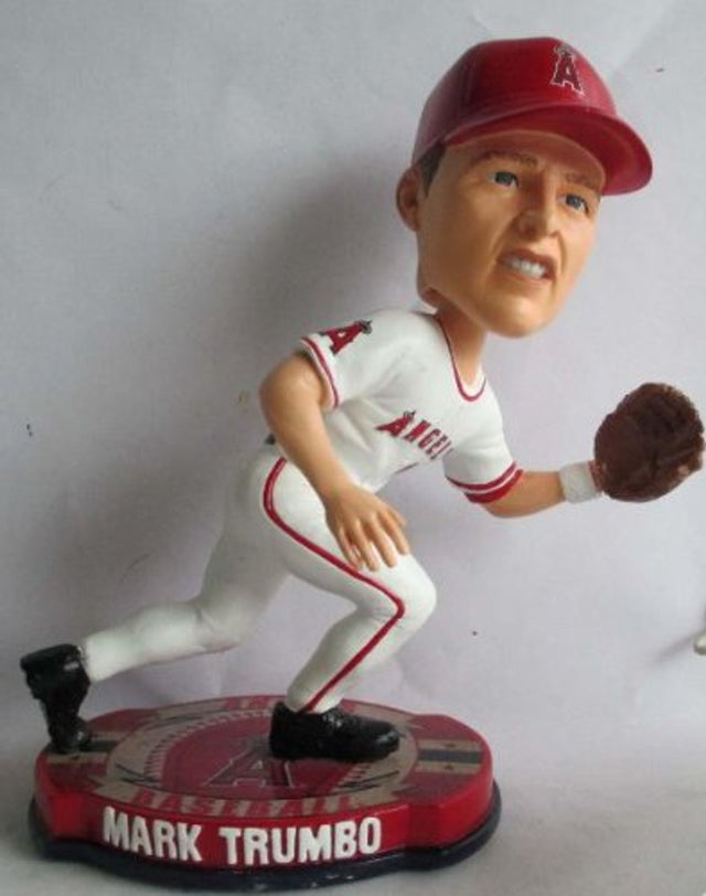 Figura de béisbol coleccionable Forever Collectibles Mark Trumbo de Los Angeles Angels Bobblehead CO