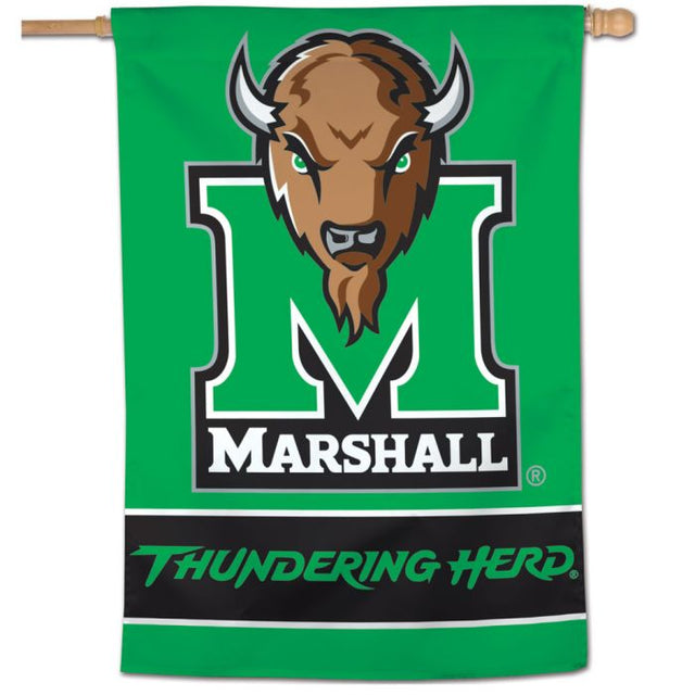 马歇尔 (Marshall) 雷霆之群 (Thundering Herd) 垂直旗帜 28 英寸 x 40 英寸