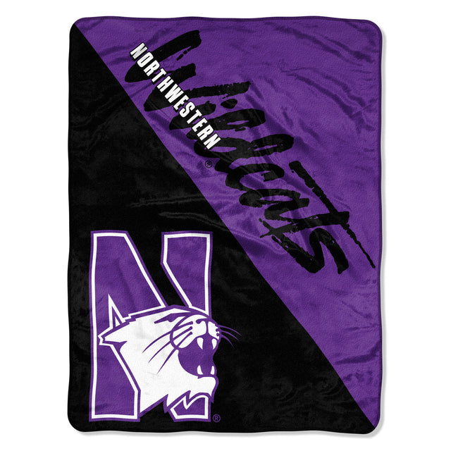 Manta Northwestern Wildcats 46x60 Diseño de semitono Micro Raschel enrollada