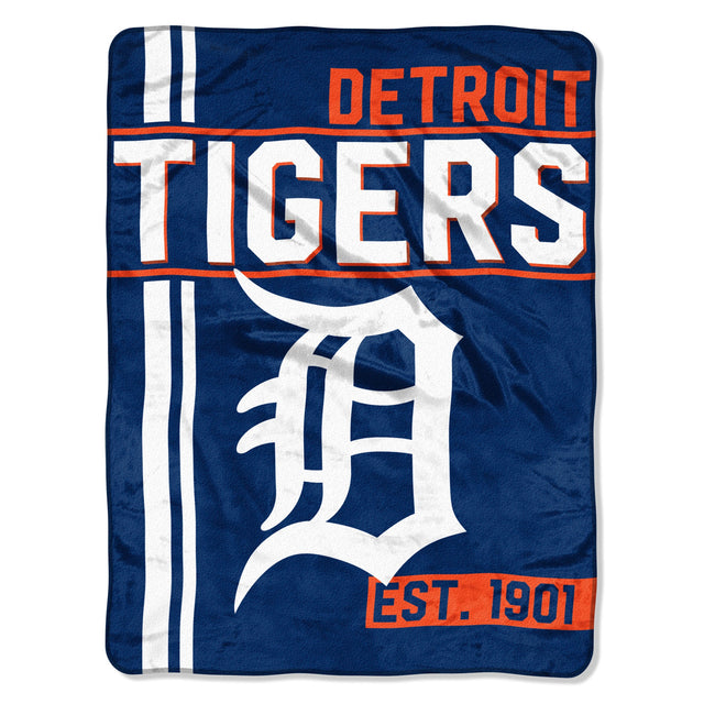 Manta de los Detroit Tigers de 46 x 60 pulgadas con diseño micro Raschel Walk Off enrollada