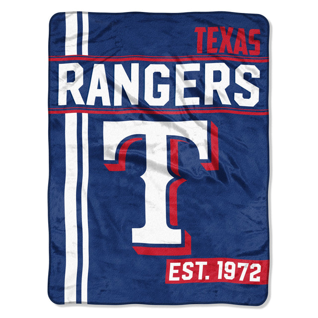 Manta de los Texas Rangers de 46 x 60 pulgadas con diseño Micro Raschel Walk Off enrollada