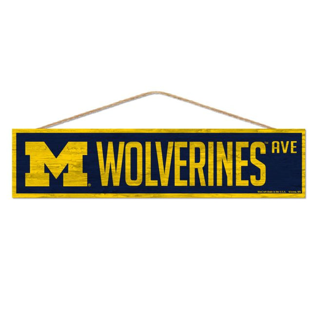 Michigan Wolverines Wood Sign-with Rope 4" x 17"