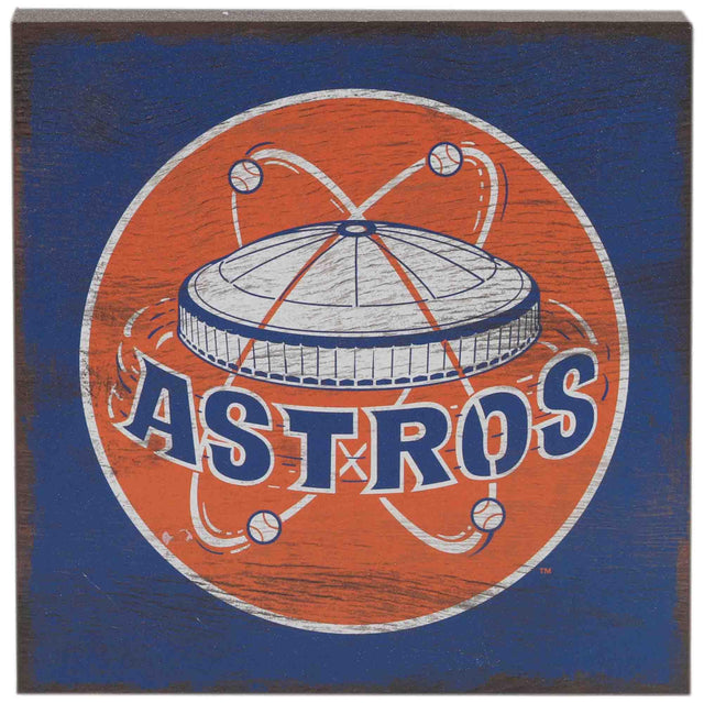 Decoración de pared con el logotipo de los Houston Astros en un bloque de madera