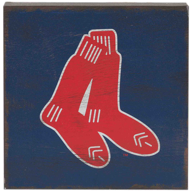 Decoración de pared con el logotipo de los Boston Red Sox en un bloque de madera