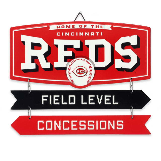 Letrero de metal con concesiones a nivel del campo de los Cincinnati Reds