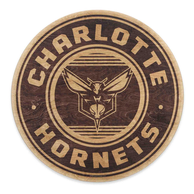 Decoración de pared redonda de madera natural con el logotipo de los Charlotte Hornets