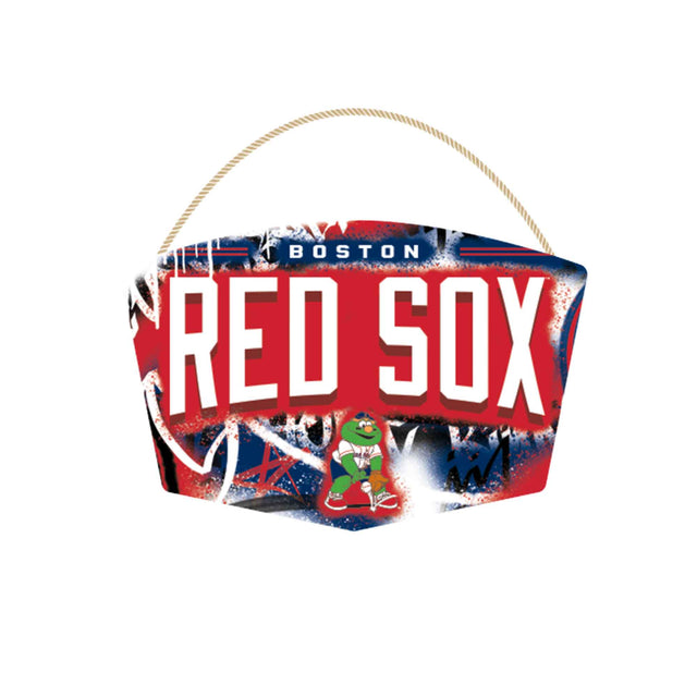 Grafiti de los Boston Red Sox colgado en madera