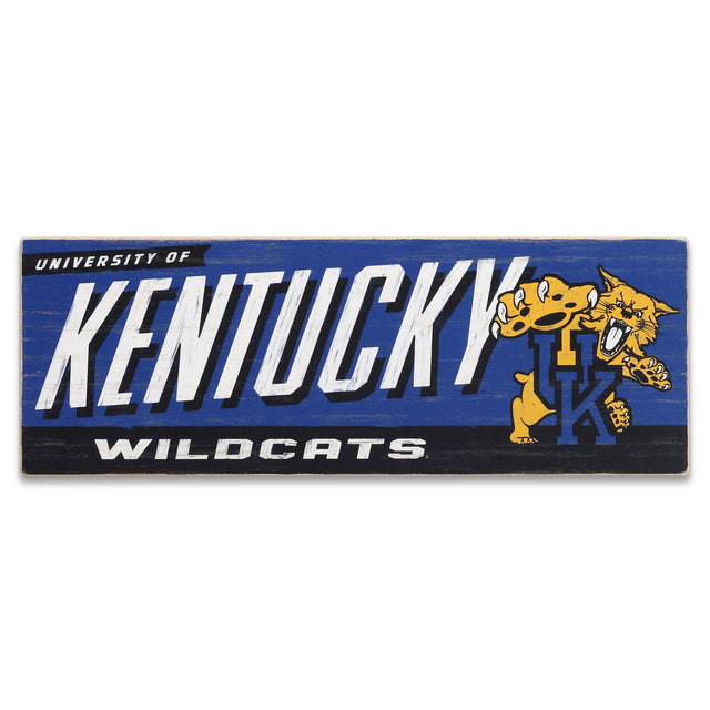 Letrero de madera con las tradiciones de los Kentucky Wildcats