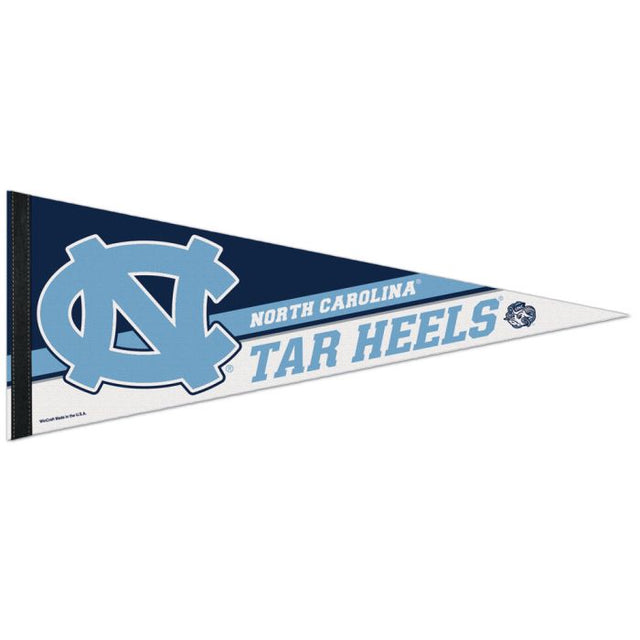 Banderín premium de los Tar Heels de Carolina del Norte de 12" x 30"