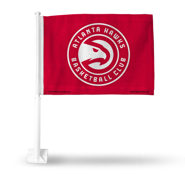 Coche con la bandera de los Atlanta Hawks