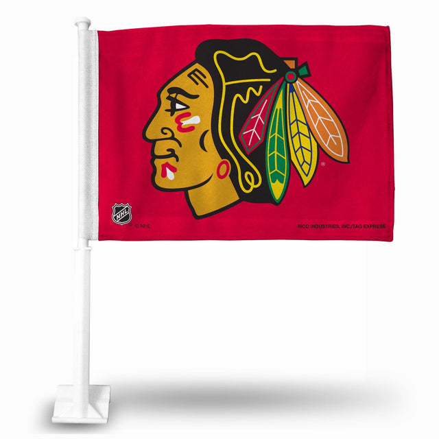 Automóvil con la bandera de los Chicago Blackhawks