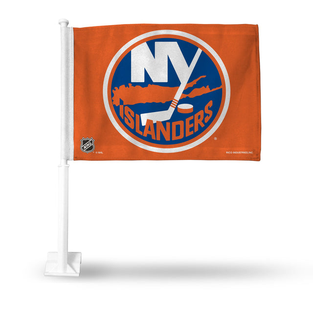 Automóvil con la bandera de los New York Islanders