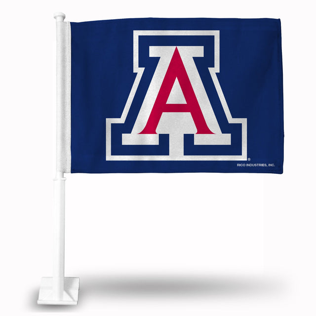 Auto con bandera de los Arizona Wildcats