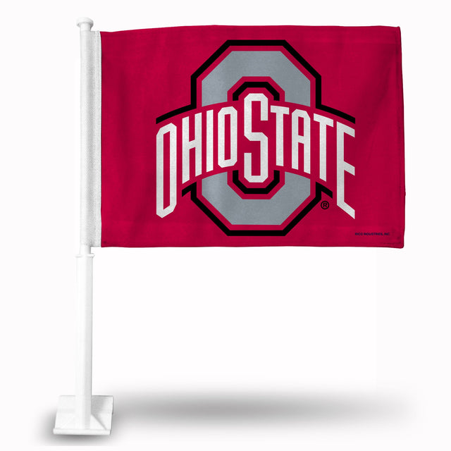 Automóvil con bandera de los Ohio State Buckeyes