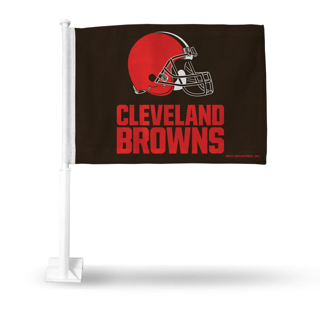 Coche con la bandera de los Cleveland Browns