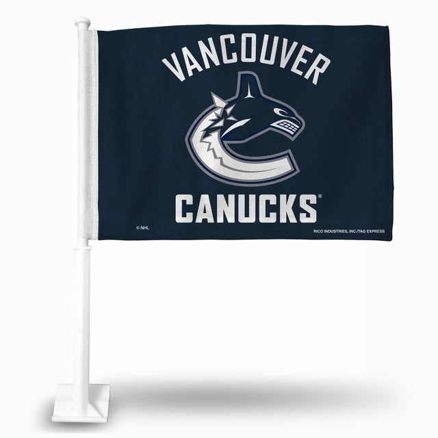 Coche con la bandera de los Vancouver Canucks