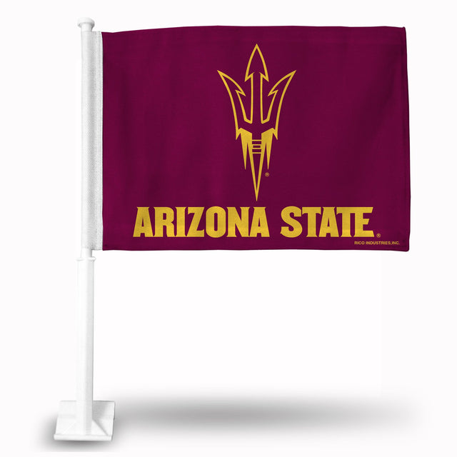 Automóvil con bandera de los Arizona State Sun Devils