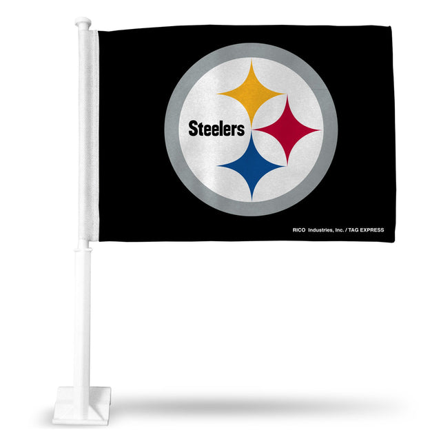 Coche con la bandera de los Pittsburgh Steelers