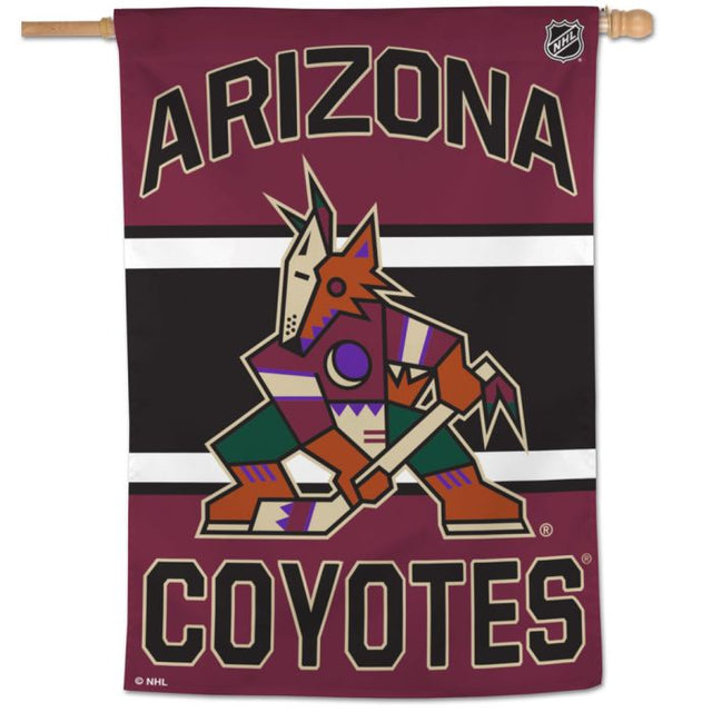 Bandera vertical de los Arizona Coyotes de 28" x 40"