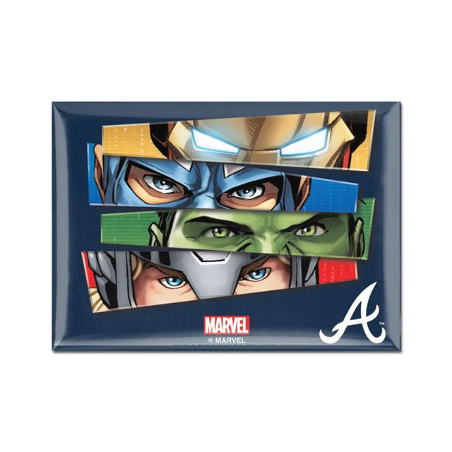 Imán de metal de 2,5" x 3,5" de los Atlanta Braves/Marvel (c) 2021