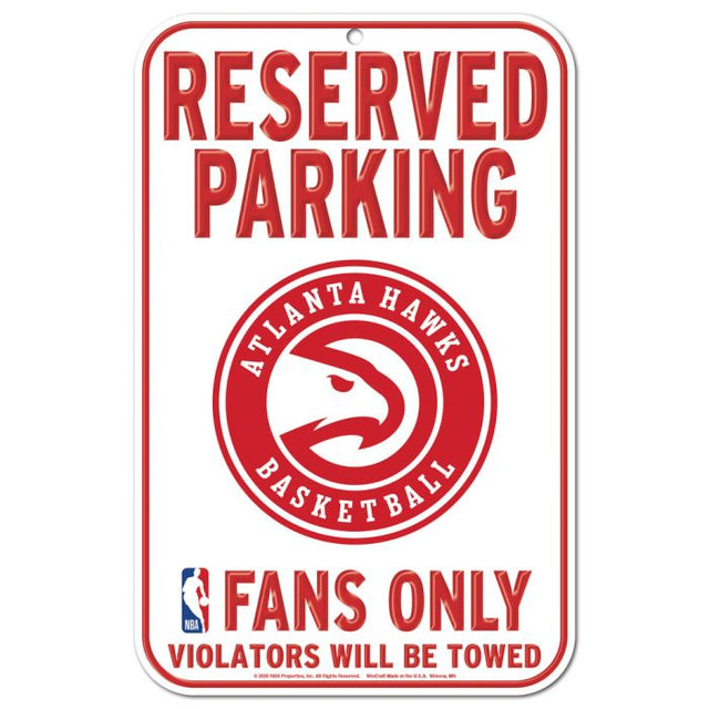 Letrero de plástico de estacionamiento reservado de los Atlanta Hawks de 11" x 17"