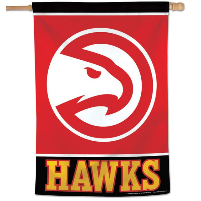 Bandera vertical de los Atlanta Hawks de 28" x 40"