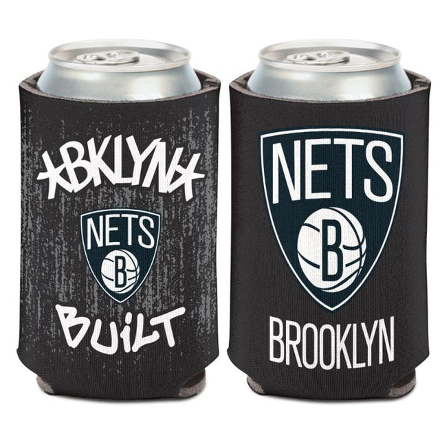 Enfriador de lata SLOGAN de Brooklyn Nets de 12 oz.