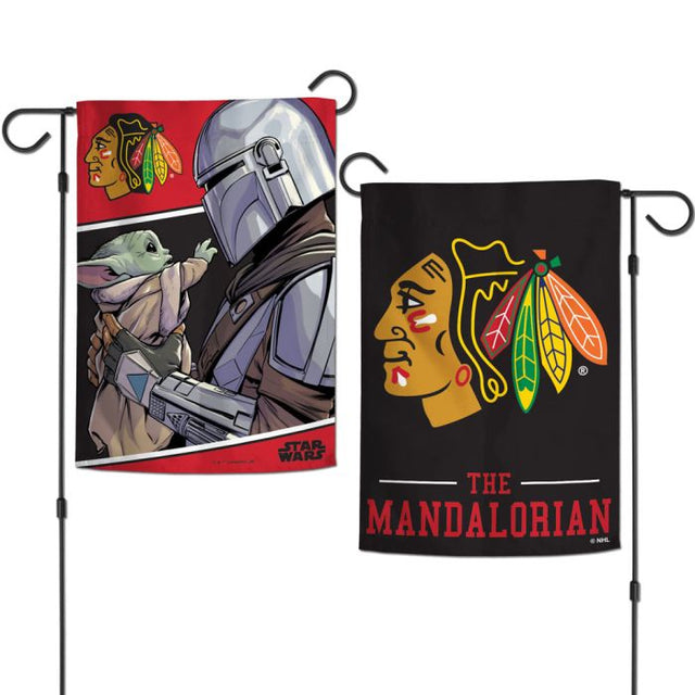 Banderas de jardín de Chicago Blackhawks/Star Wars Mandalorian de 2 lados, 12,5" x 18"