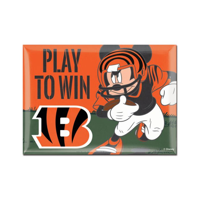 Imán de metal de Mickey Mouse de Disney y Cincinnati Bengals de 2,5" x 3,5"