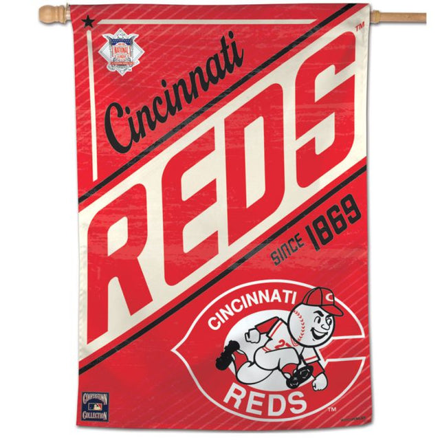 Cincinnati Reds / Cooperstown Vertical Flag 28" x 40"