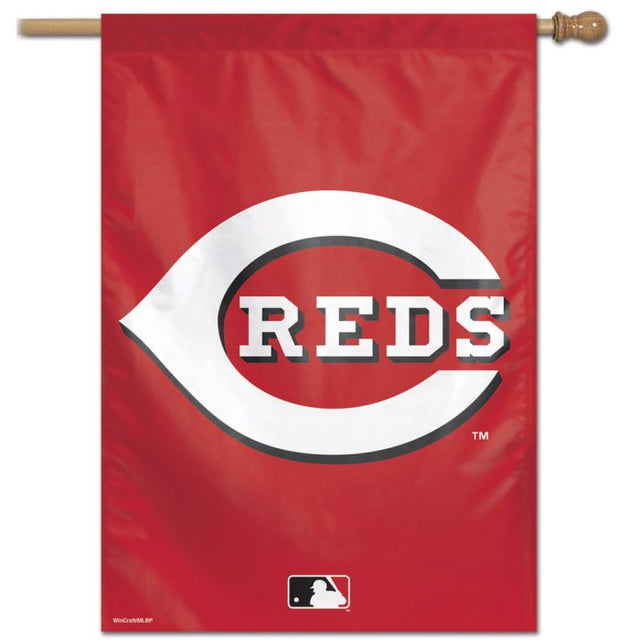 Bandera vertical con el logotipo de los Cincinnati Reds de 28" x 40"