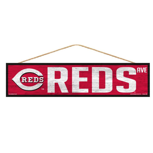 Letrero de madera de los Cincinnati Reds con cuerda de 4" x 17"