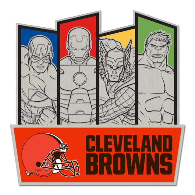 Tarjeta de joyería con pin de colección de Marvel de los Cleveland Browns/Marvel (C) 2021