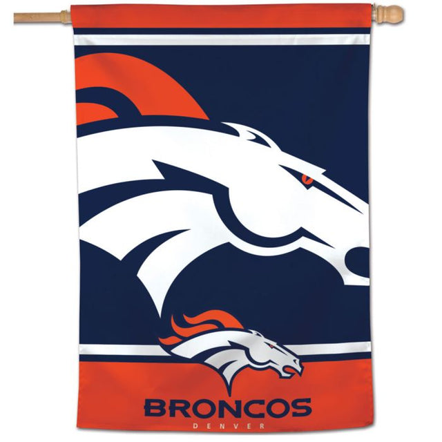 Bandera vertical con el logotipo MEGA de los Denver Broncos, 28" x 40"