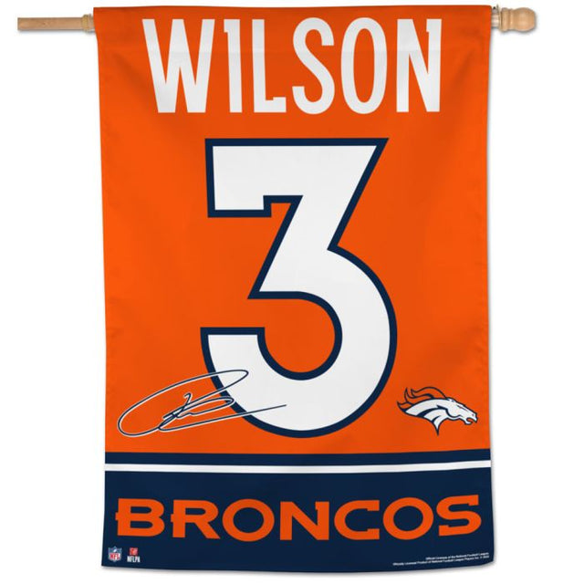 Bandera vertical de los Denver Broncos de 28" x 40" de Russell Wilson