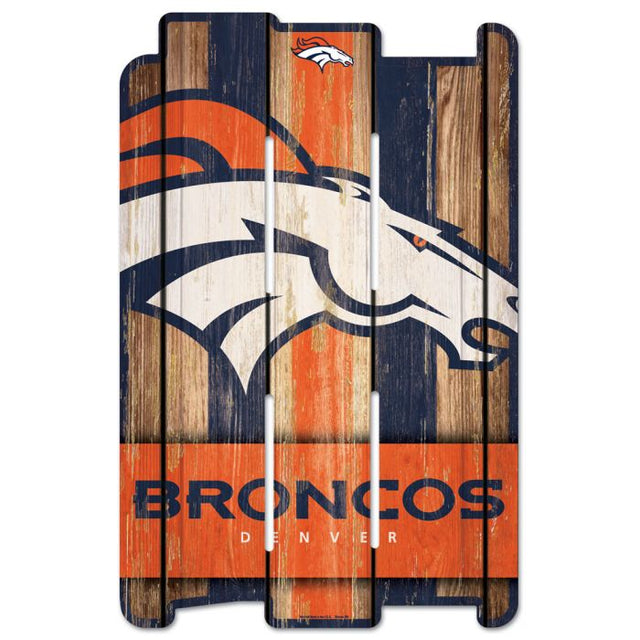 Letrero de madera para cerca de los Denver Broncos