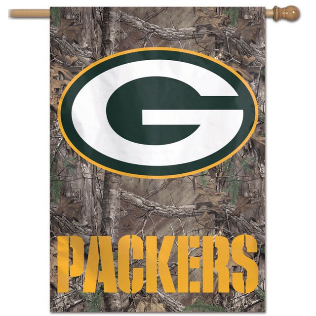 Bandera vertical Realtree de los Green Bay Packers con diseño camuflado de 28" x 40"