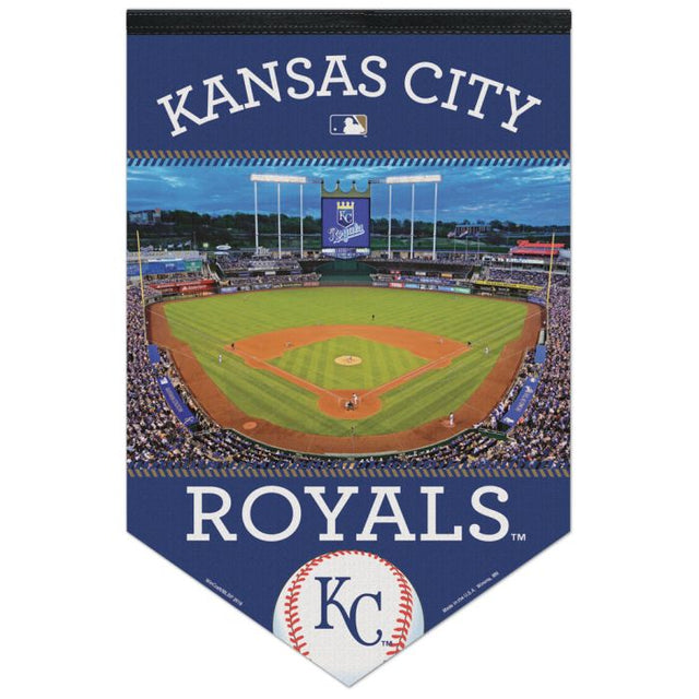 Banner de fieltro premium de Kansas City Royals / Stadium de 17" x 26"