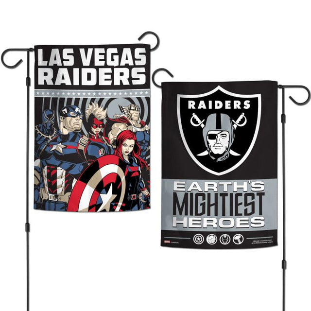 Banderas de jardín de Marvel de 2 lados de 12,5" x 18" de Las Vegas Raiders/Marvel (C) 2021