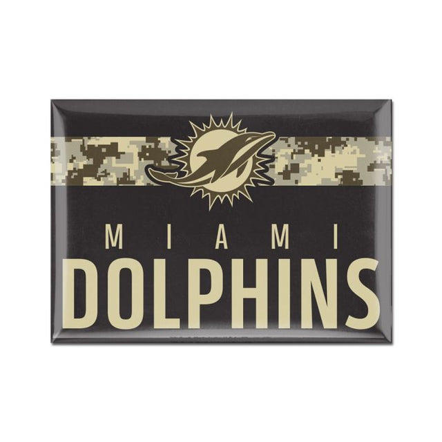 Imán de metal estándar de los Miami Dolphins de 2,5" x 3,5"